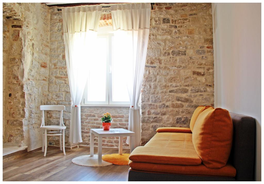 Guest House Tragurion Трогир Экстерьер фото